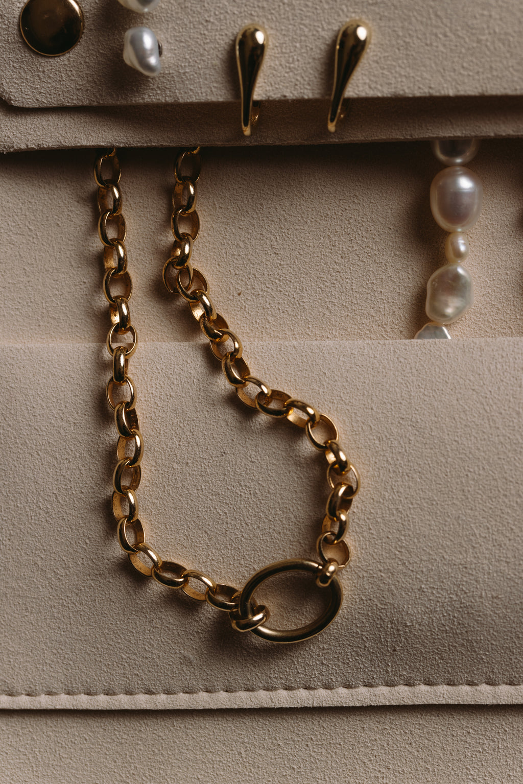 The Ovale Necklace