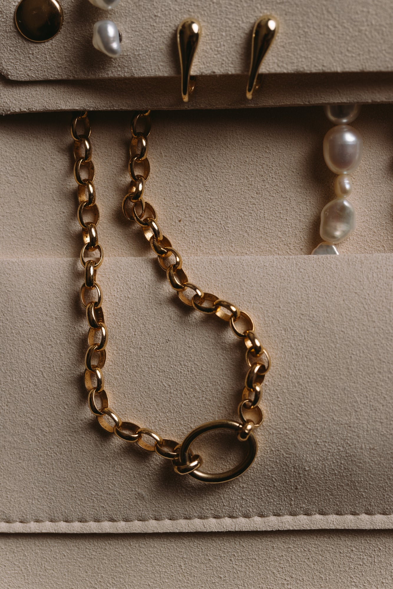 The Ovale Necklace